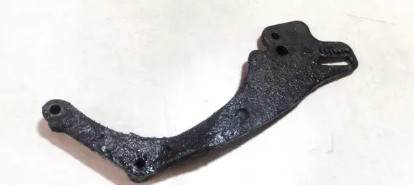 Volkswagen PASSAT B4 Engine mounting bracket