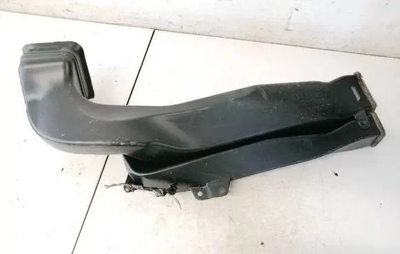 Air intake hose/pipe