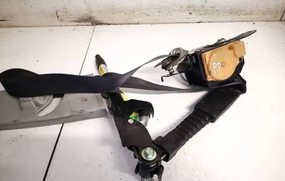 Honda Civic Front seatbelt 84111smge