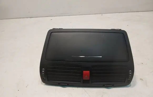 Skoda Octavia Mk2 (1Z) Dash center air vent grill 1Z0820951 4904 0405117