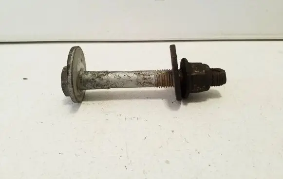 Volkswagen Golf Plus Rear suspension camber bolt 