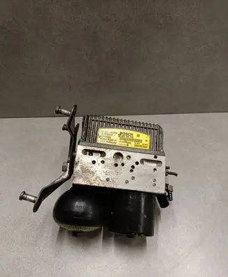 Mercedes-Benz E W211 ABS Pump 0265960046 LD1A20130026