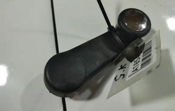Audi A6 S6 C4 4A Front door window winding handle 