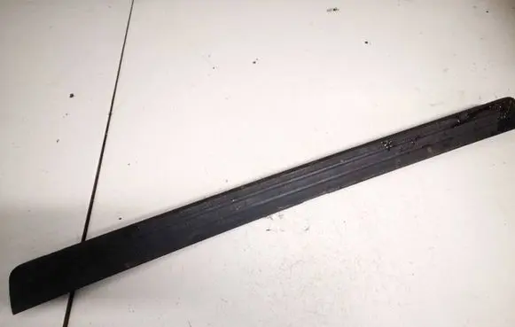 Toyota RAV 4 (XA20) Front sill trim cover 6791142010 67911-42010