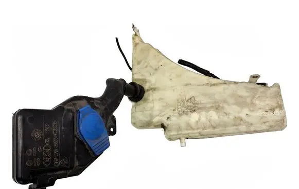 Audi A4 S4 B8 8K Windshield washer fluid reservoir/tank 8T0955453C