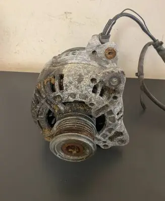 Seat Altea Generator/alternator 03L903023 0124525187 D83FD