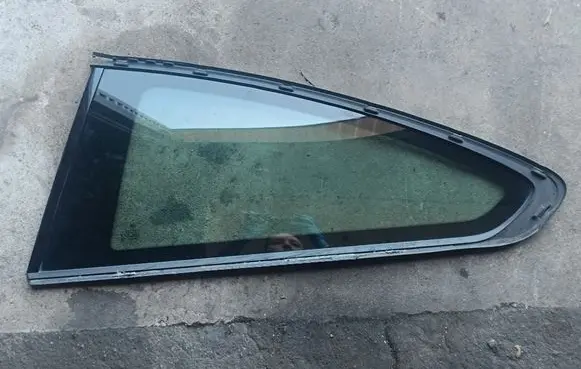 BMW 4 F32 F33 Rear side window 43R001025