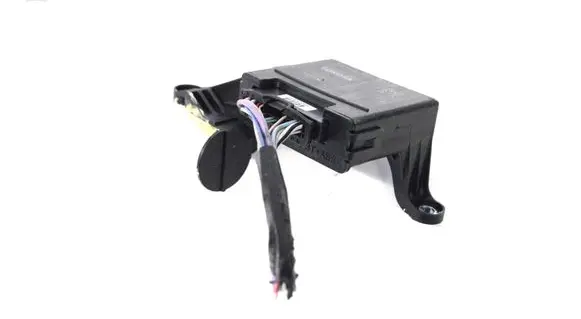 Audi A3 S3 8P Other devices 8922753010