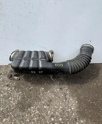 Mercedes-Benz ML W163 Brake vacuum hose/pipe F2573