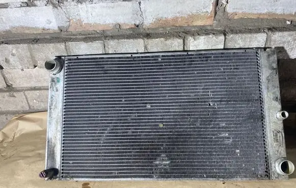 BMW 7 E65 E66 Coolant radiator 2248478 B7222