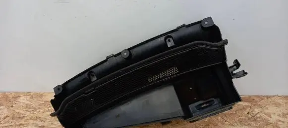 BMW i3 Cabin air duct channel 9266839