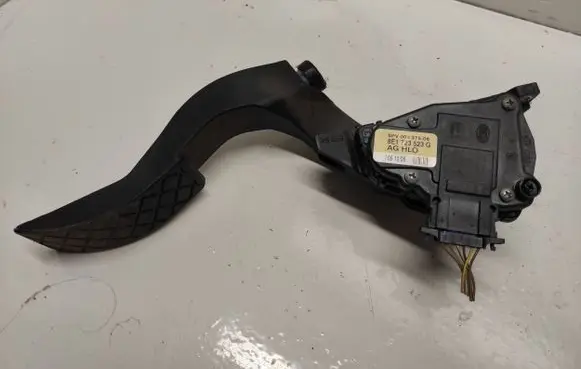 Audi A4 S4 B7 8E 8H Accelerator throttle pedal 6PV00837506 8E1723523G