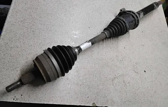 Volkswagen Multivan T6 Front driveshaft 7E0407276P