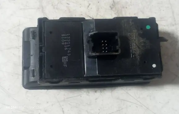 Opel Insignia A Electric window control switch 13301743 211426 5188