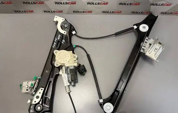 Mercedes-Benz CLS C219 Front door window regulator with motor