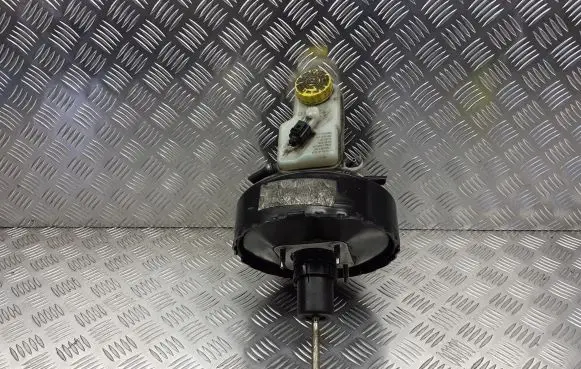 Seat Ibiza III (6L) Brake booster 6Q1617105R