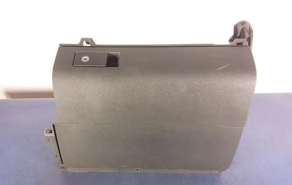 Volkswagen Touran II Glove box 1T1857097F