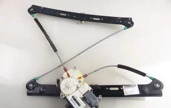 BMW X3 E83 Front door window regulator with motor 6925964