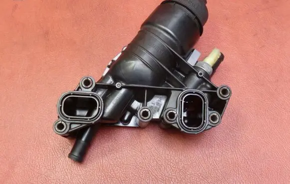 Renault Trafic III (X82) Oil filter mounting bracket 152081926 70375888