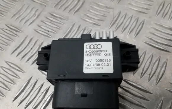 Audi A4 S4 B8 8K Fuel injection pump control unit/module 8K0906093D