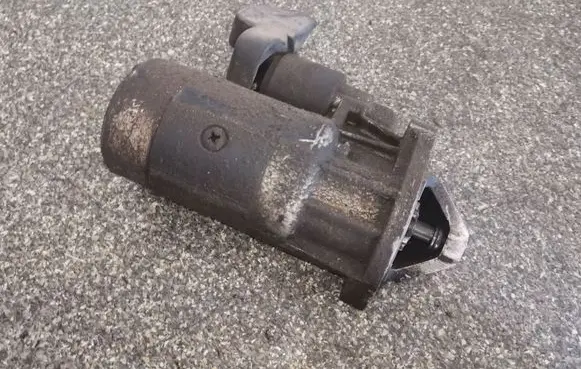 Nissan Serena Starter motor
