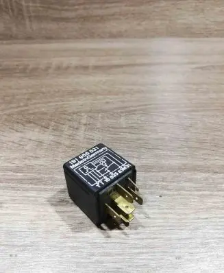 Volkswagen PASSAT B3 Other relay 191955531 0542600