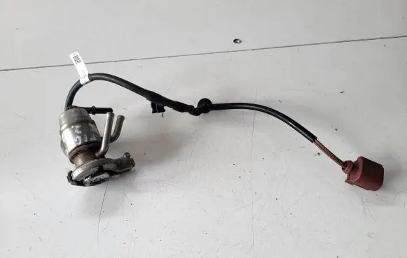 Volkswagen Tiguan AdBlue injector 04L131113P