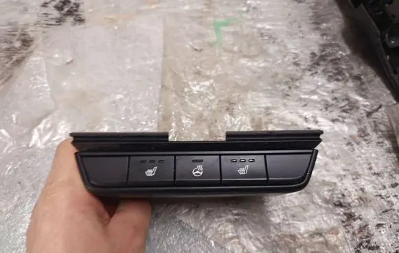 KIA Sportage Seat heating switch 4A92041000 F04K000238 93300D9040WK