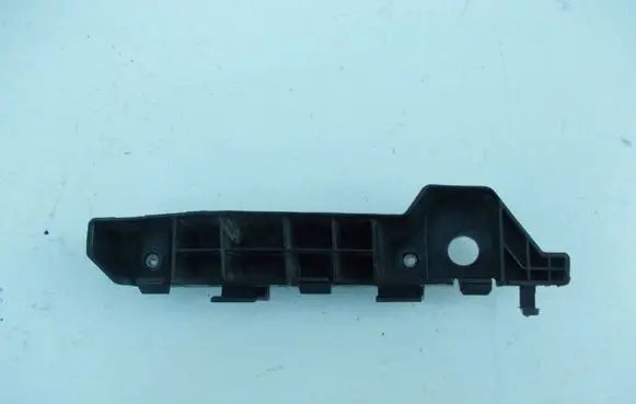 Hyundai Santa Fe Front bumper mounting bracket 865152B000