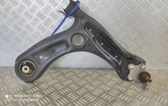 Audi A1 Front lower control arm/wishbone 6R0407152F