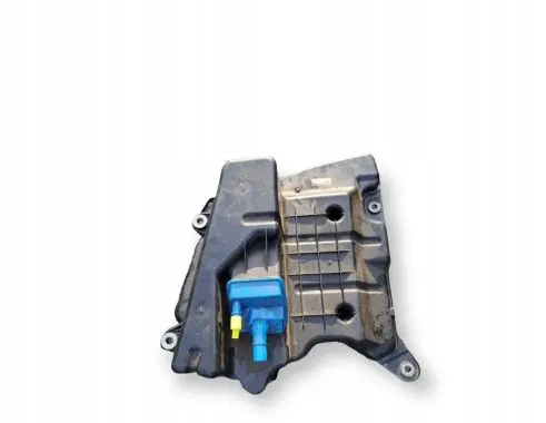 Audi A4 S4 B9 AdBlue liquid reservoir 8W0131878BH