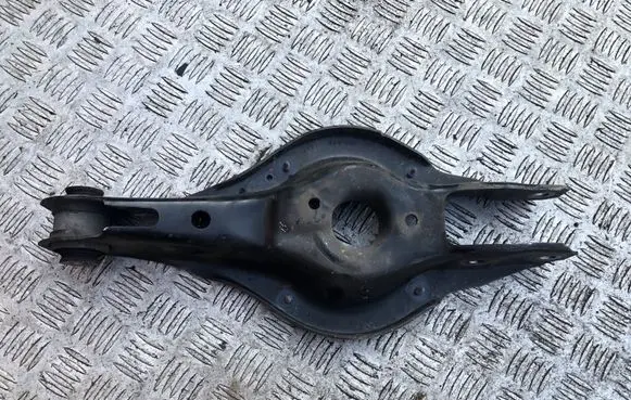 BMW 2 F22 F23 Rear control arm 6867540