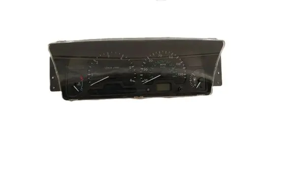 Land Rover Discovery Speedometer (instrument cluster) YAC114011