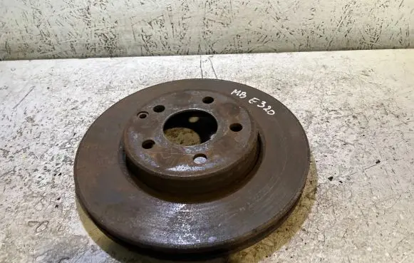 Mercedes-Benz E W211 Front brake disc