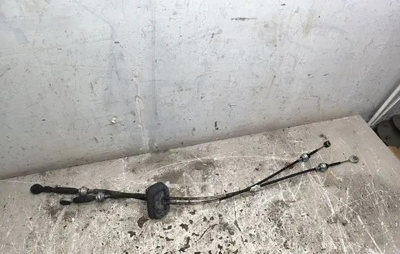 Opel Vivaro Gear shift cable linkage 