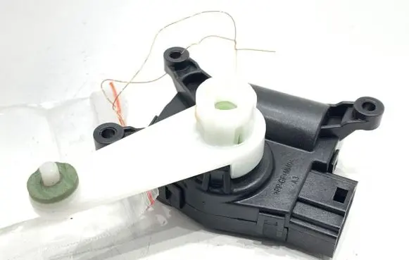 Jeep Cherokee Air flap motor/actuator AA113800-3800