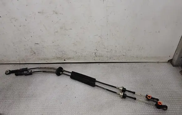 Gear shift cable linkage
