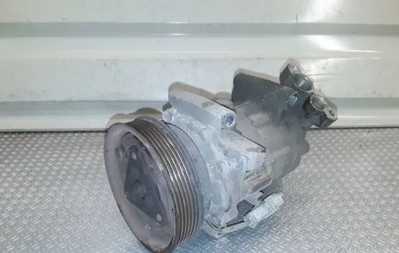 Renault Clio III Air conditioning (A/C) compressor (pump) 8200600122