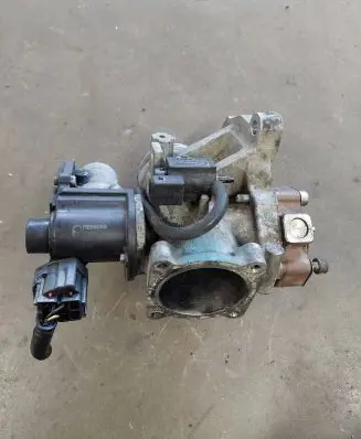 Volvo XC70 EGR valve 30774445 06T208 70056104