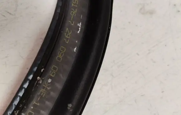 BMW 4 F32 F33 Rubber seal front coupe door 7297090
