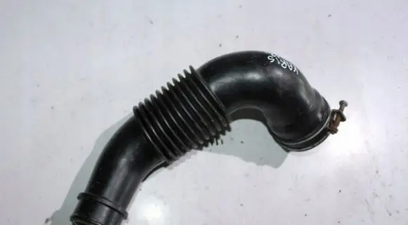 Toyota Yaris Air intake hose/pipe 0608tyhgq