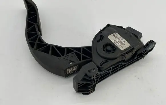 Audi A4 S4 B8 8K Accelerator throttle pedal 8K1723523 6PV00950501 07082008