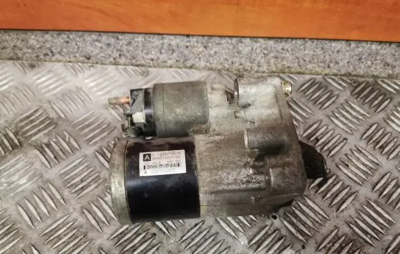 Citroen C4 I Picasso Starter motor M000T32271ZE