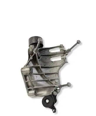 BMW X3 F25 A/C compressor mount bracket 7585167 68572910 696011