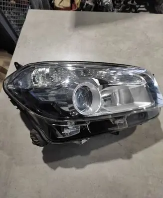 Nissan Qashqai+2 Headlight/headlamp 26010BR63A
