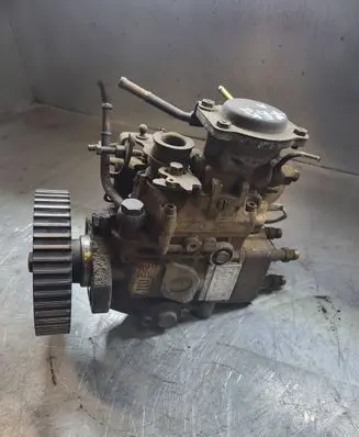 Opel Astra F Fuel injection high pressure pump 9460620011 1047406000