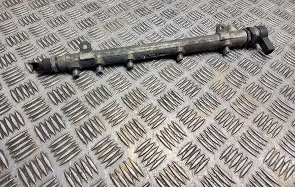 Mercedes-Benz C W203 Fuel main line pipe A6110700395 A0041536728 A6110780449