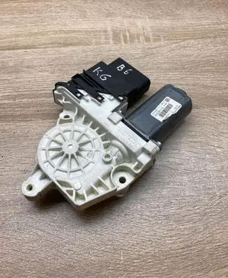 Volkswagen PASSAT B6 Rear door window regulator motor 1K0959703P 960093100