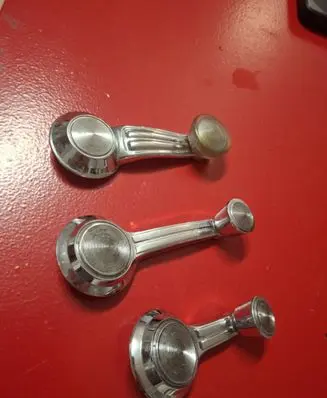 Cadillac DeVille Front door window winding handle 9702932 9702934 76911
