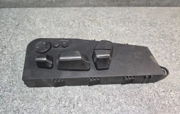 BMW 5 F10 F11 Seat control switch 9163270